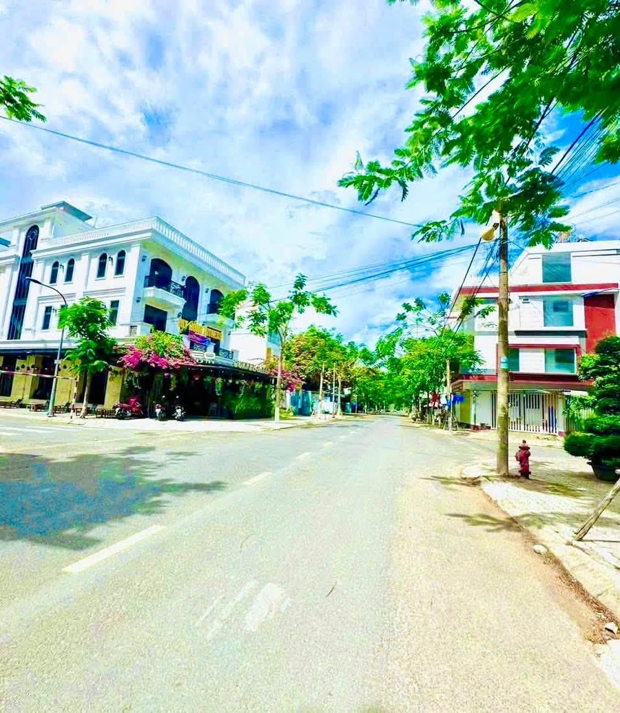 Bán nhà phố 260m2 hai mặt tiền Đông Tăng Long, Quận 9 - 11,5 tỷ - Ảnh thu nhỏ 2