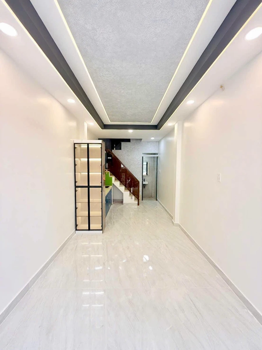 Bán nhà Quận 4 gần Tôn Đản, 88m², 2PN, 5.3 tỷ - Ảnh thu nhỏ 2