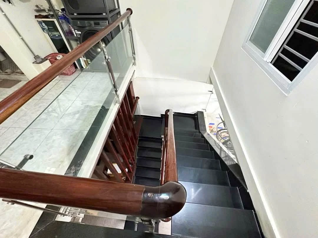 Nhà 2 tầng mặt tiền Nguyễn Huệ Quy Nhơn 49.4m2 - 7.8 tỷ - Ảnh thu nhỏ 2