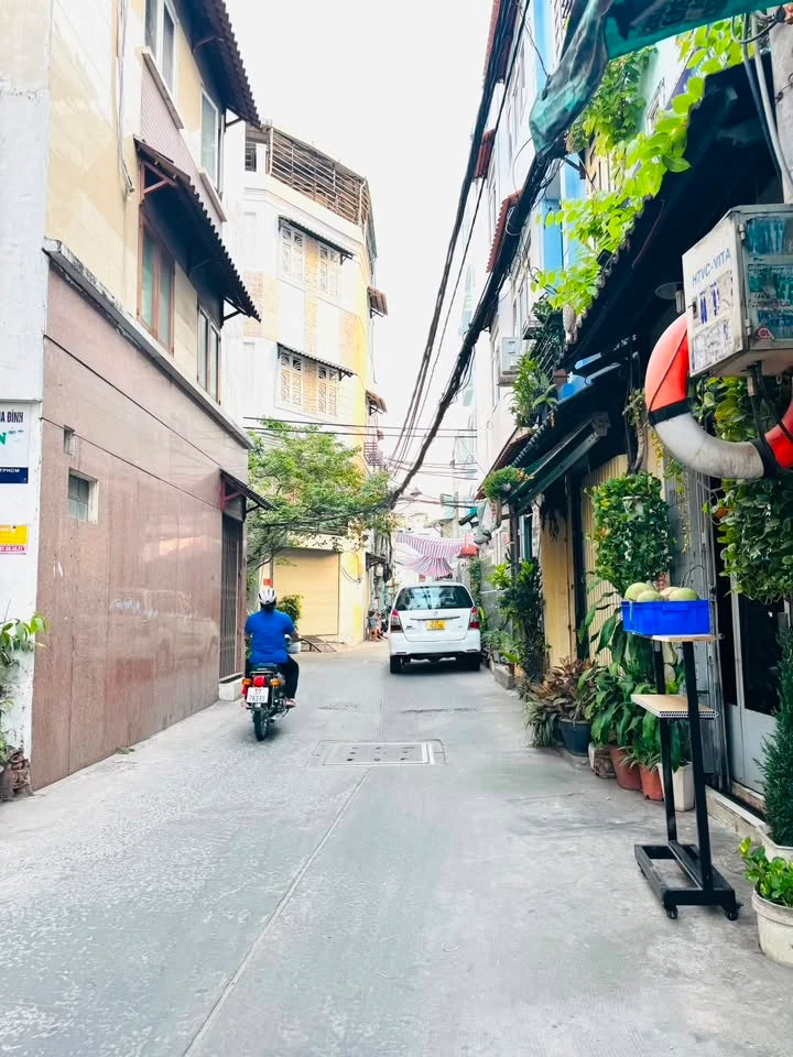 Bán nhà hẻm 76 Tôn Thất Thuyết, 40m2, 1 trệt 1 lầu, 2PN, giá 3,6 tỷ, Phường 16, Quận 4 - Ảnh thu nhỏ 2