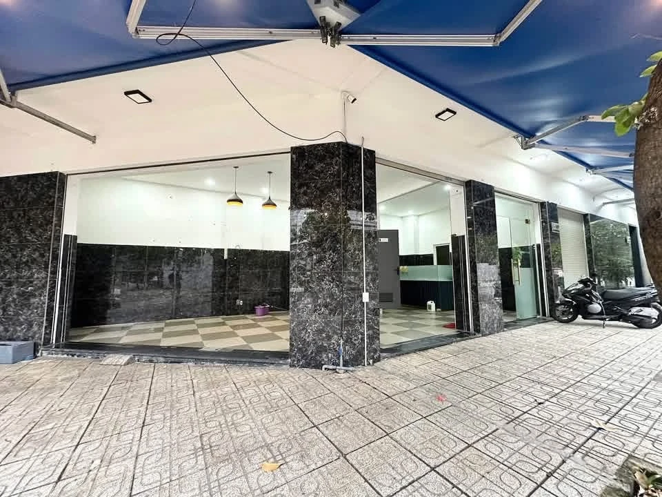 Cho thuê nhà 54m2 mặt tiền Tô Hiệu Tân Phú 17 triệu/tháng - Ảnh 1
