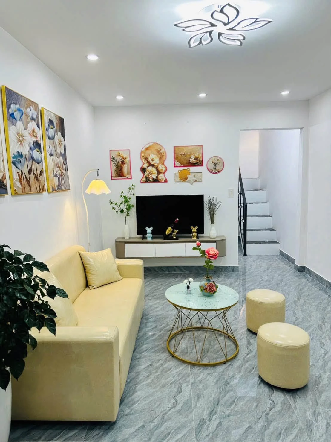 Bán nhà 2 tầng mới hoàn thiện 30m², 2 phòng ngủ, ngõ 89 chợ Cột Đèn, Hải Phòng - Ảnh 1