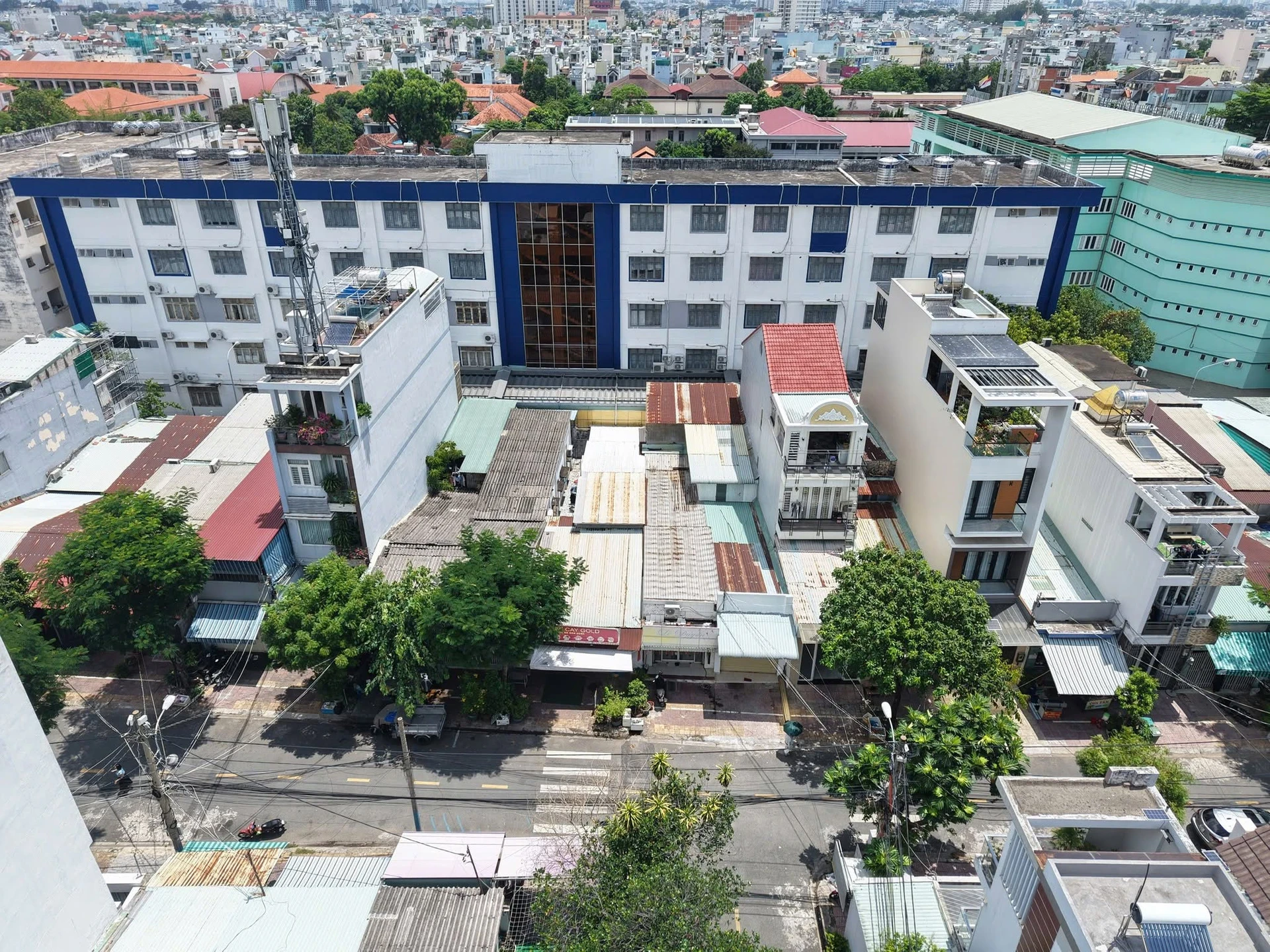 Bán đất mặt tiền Liên Phường 180m2, Phước Long B, Quận 9, giá 29 tỷ - Ảnh 1