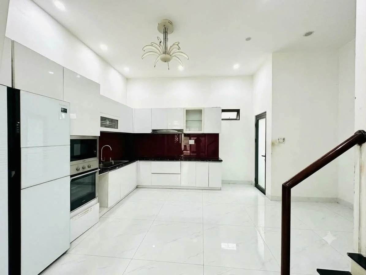 Bán nhà 4 tầng 70m2 đường 7m Trần Cao Vân 6,5 tỷ - Ảnh thu nhỏ 4