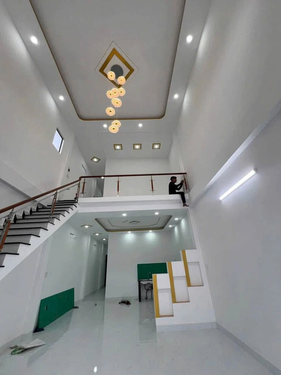 Bán nhà 1 trệt 1 lửng 3PN, 100m² ở Bến Lức, Long An, giá 1 tỷ 900 triệu - Ảnh thu nhỏ 3
