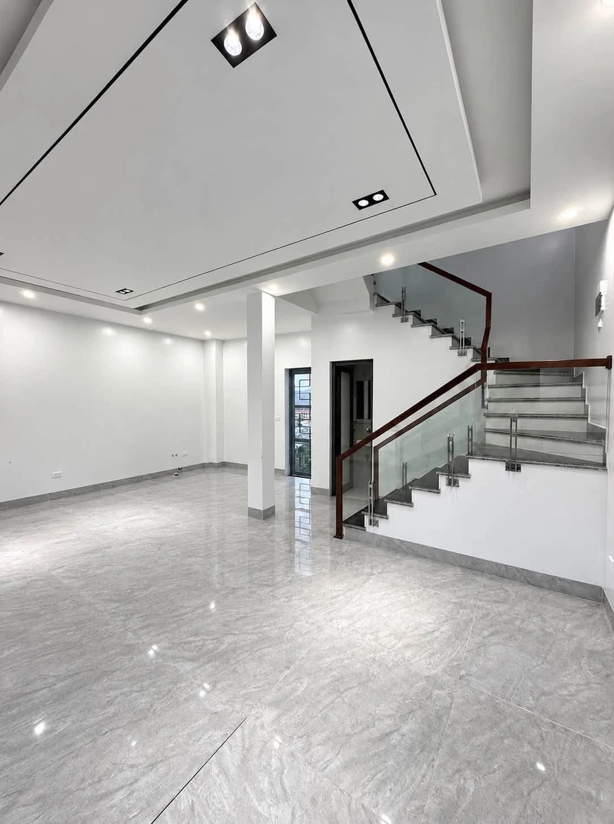 Bán nhà 3 tầng 52-75m² Cao Thắng trên 2 tỷ - Ảnh thu nhỏ 2