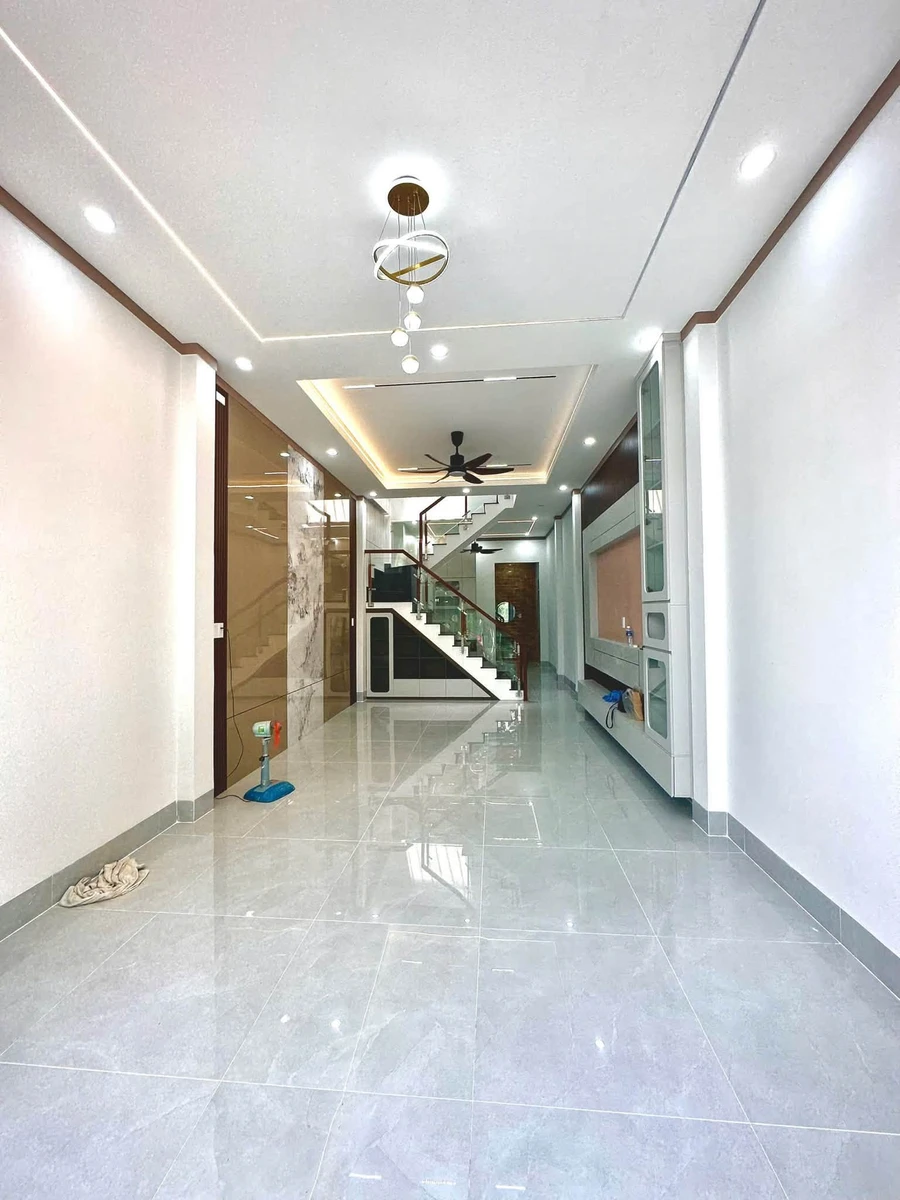 Bán nhà gác chọi Quận 7, Tân Hiệp, 60m², 3PN, 3,68 tỷ - Ảnh thu nhỏ 3