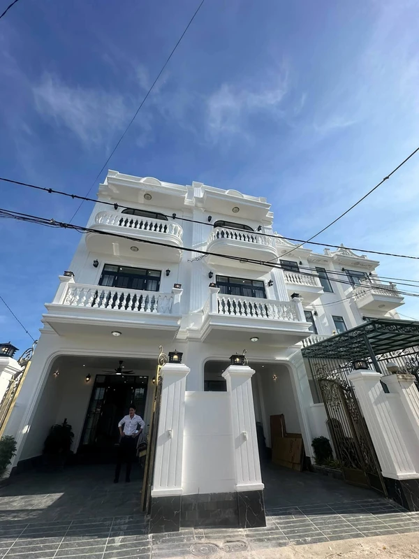Nhà bán 3 tầng mặt tiền Châu Văn Hùng, 76m², 3,65 tỷ