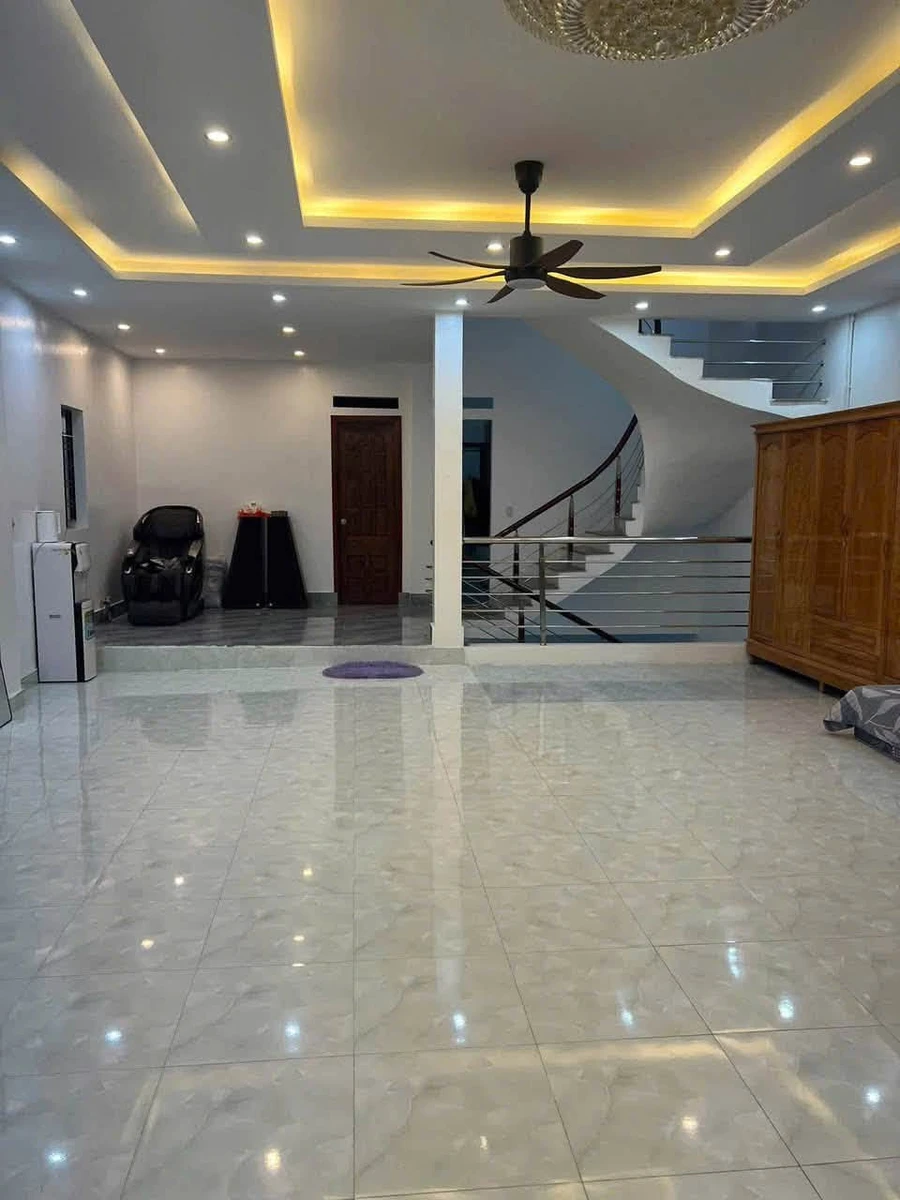 Bán nhà 3 tầng 144m² mặt đường Trường Chinh, Bình Thạnh - Ảnh 1