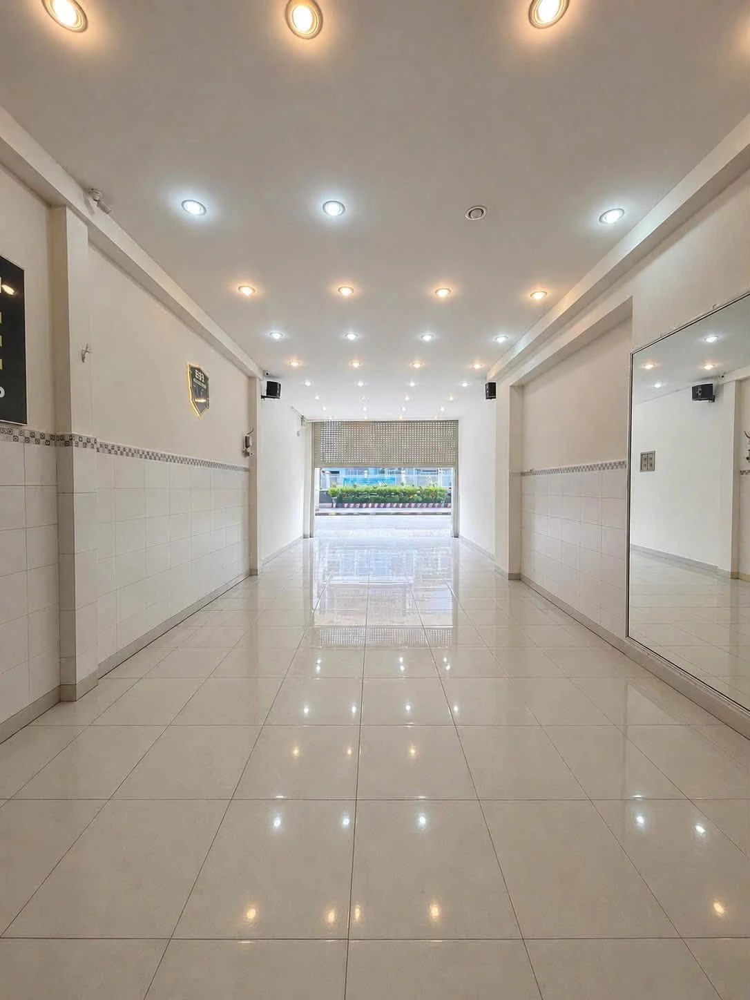 Bán nhà mặt tiền Nguyễn Trung Trực, An Hoà, Rạch Giá, ngay chợ Tắc Ráng, 4,5x16,95m - Ảnh 1