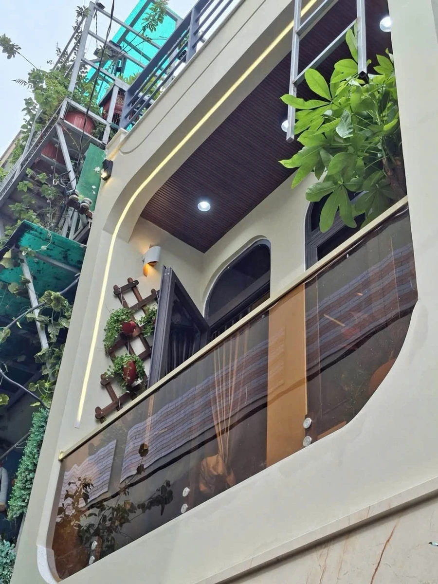 Bán nhà 2 tầng 3 phòng ngủ 30m² Phan Xích Long Phú Nhuận - Ảnh 1