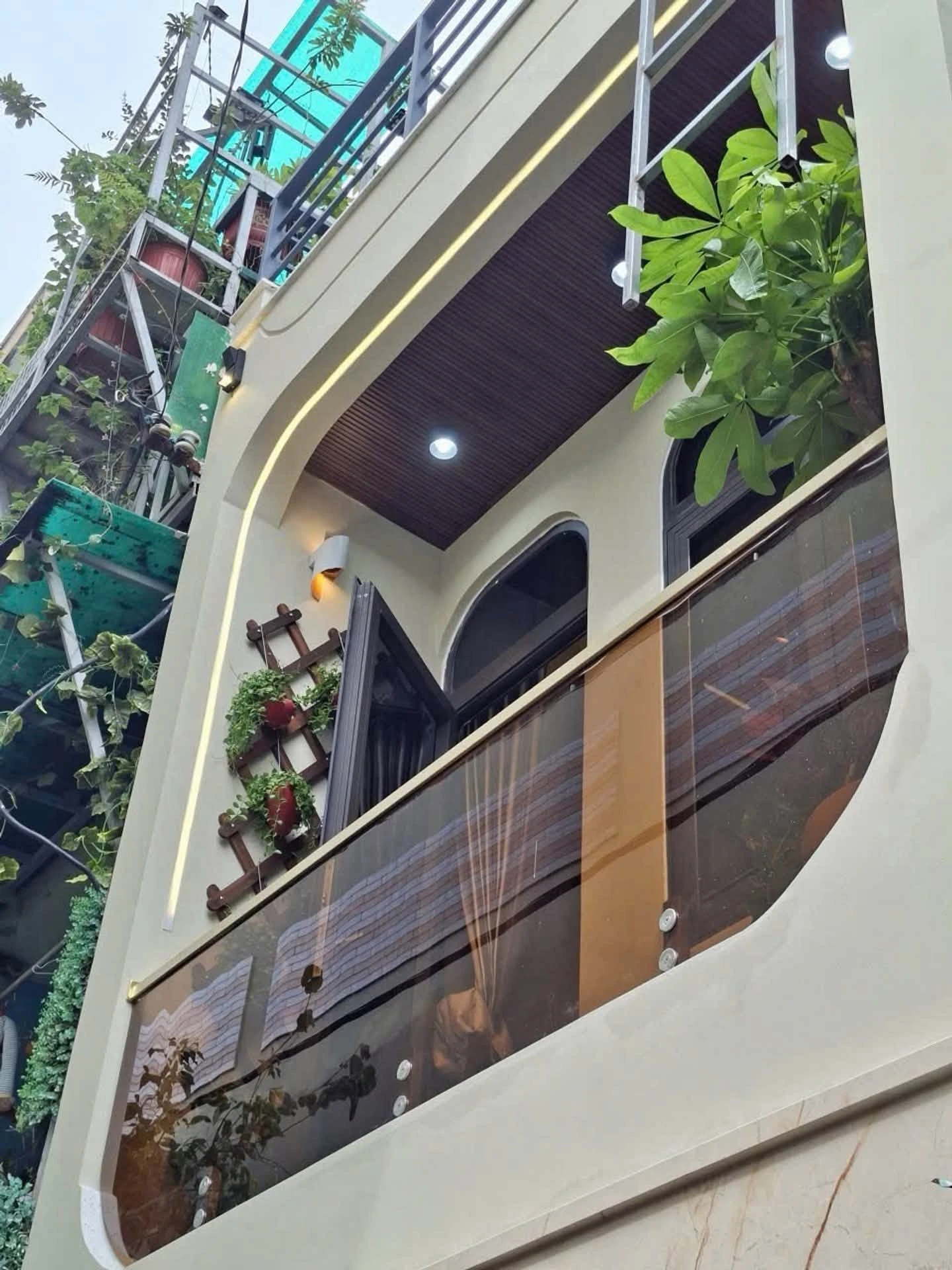 Bán nhà 2 tầng 3 phòng ngủ 30m² Phan Xích Long Phú Nhuận - Ảnh 1