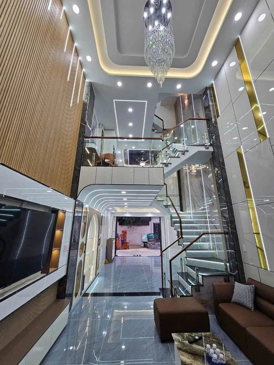 Bán nhà 5 tầng full nội thất 52m2 hẻm xe tải Quận 12 - Ảnh thu nhỏ 3
