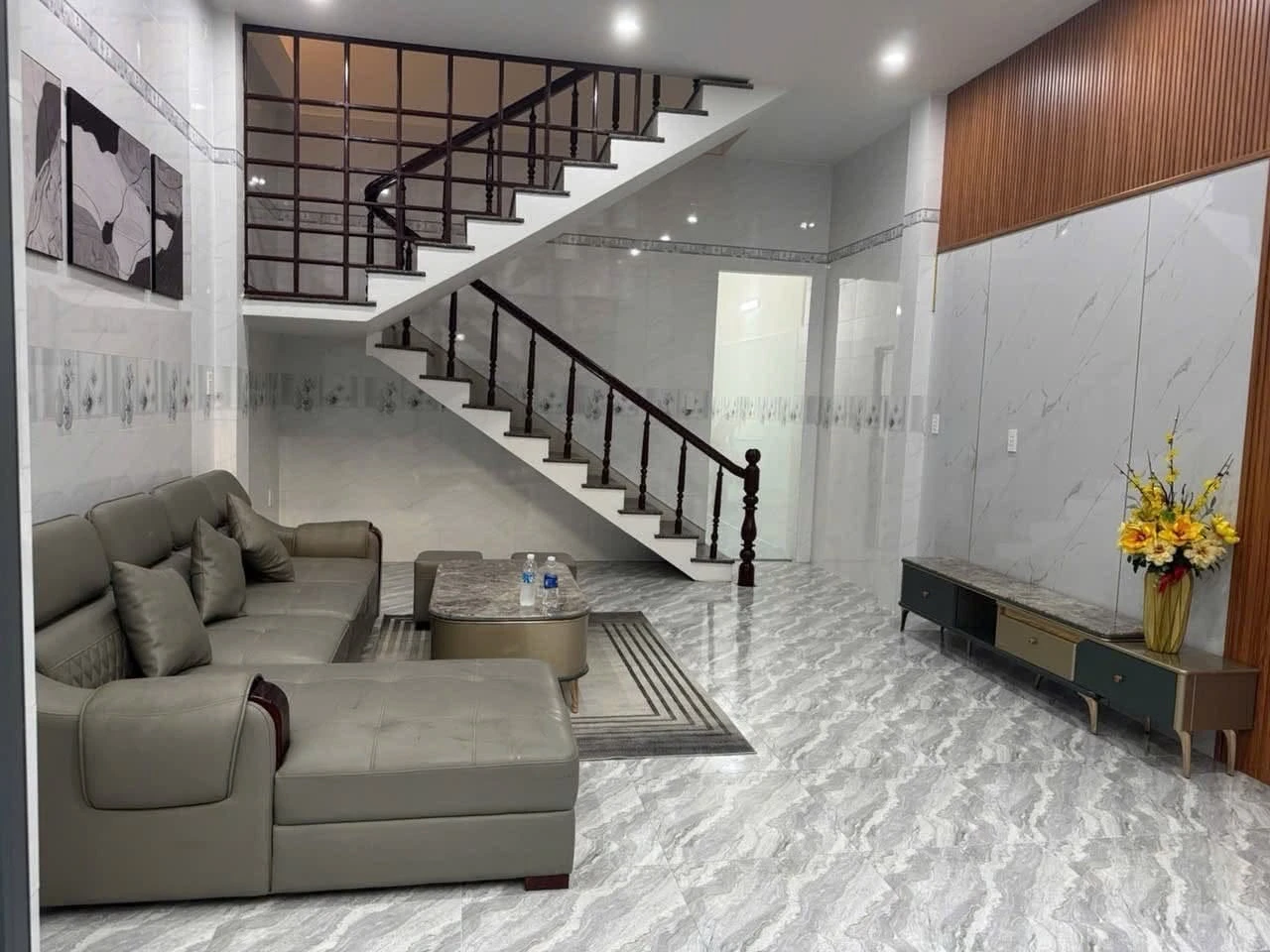 Bán nhà 2 tầng 3PN 93m² gần biển Mỹ Khê Đà Nẵng - Ảnh 1