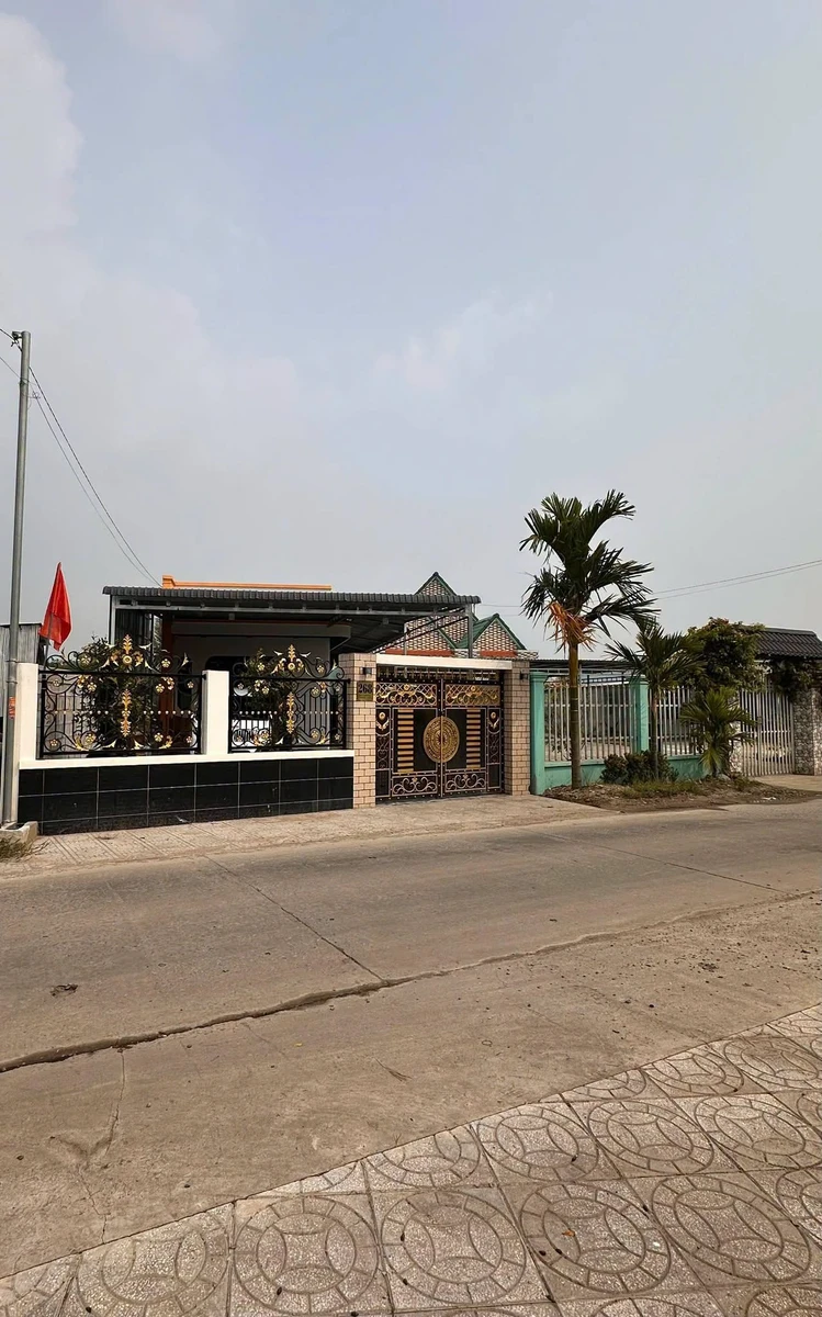 Bán nhà 2 mặt tiền 318,7m² Thạnh Lộc 2 tỷ 950 - Ảnh 1