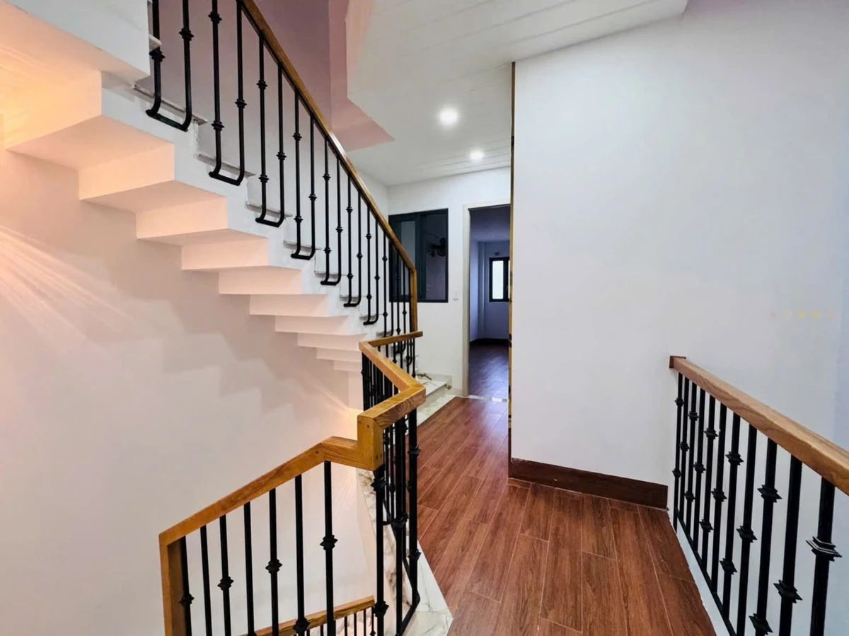 Bán nhà 7PN 84m2 Lê Quang Định, Tân Bình 18 tỷ - Ảnh 1