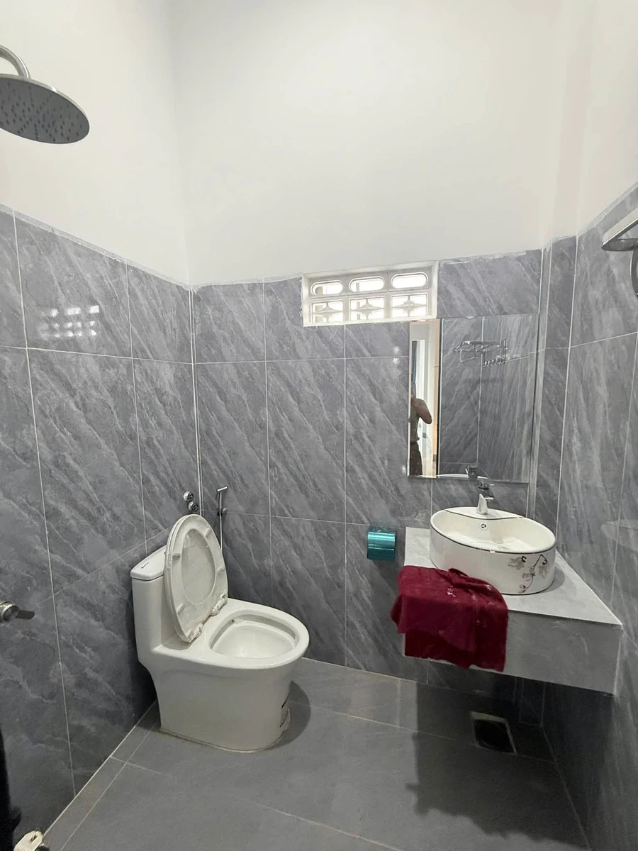 Bán nhà hẻm 3 phòng ngủ 102m² 1 tỷ 600 triệu Pleiku - Ảnh thu nhỏ 5