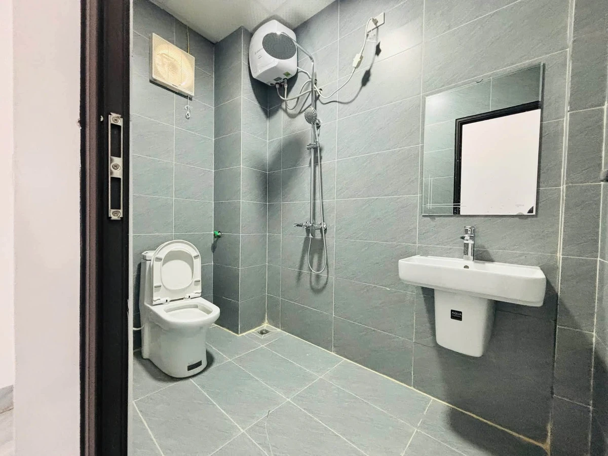 Nhà 3 tầng 50m² gần Hòa Thuận, Bình Tân, 2 tỷ - Ảnh thu nhỏ 4