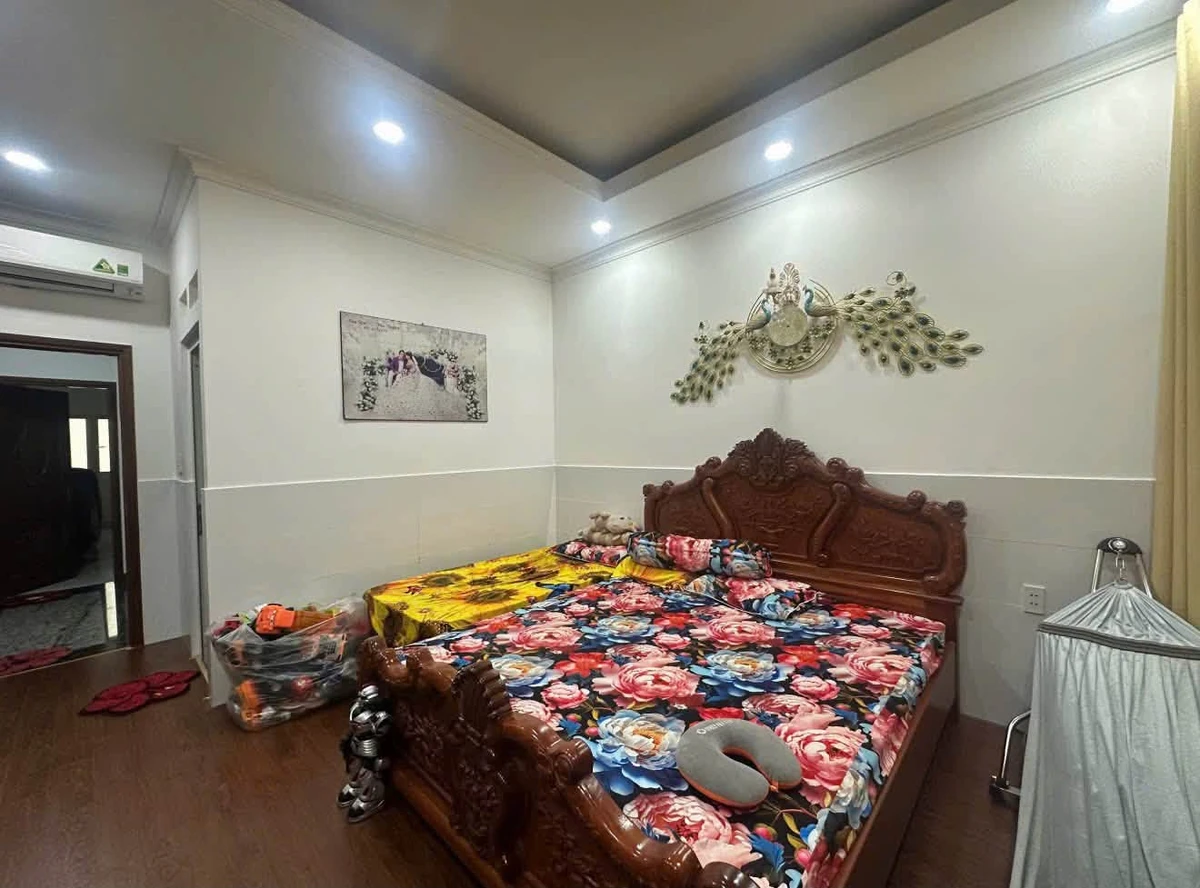 Bán nhà 1 trệt 3 lầu sân thượng 4x23m, 4PN 5WC, đường Số 8, Bình Tân giá 7,5 tỷ - Ảnh thu nhỏ 5