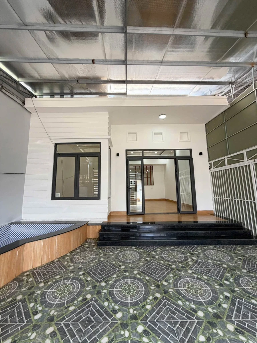Bán nhà mặt tiền Nơ Trang Gư, trung tâm Buôn Ma Thuột, gần 200m², 7 tỷ 900 triệu - Ảnh thu nhỏ 4
