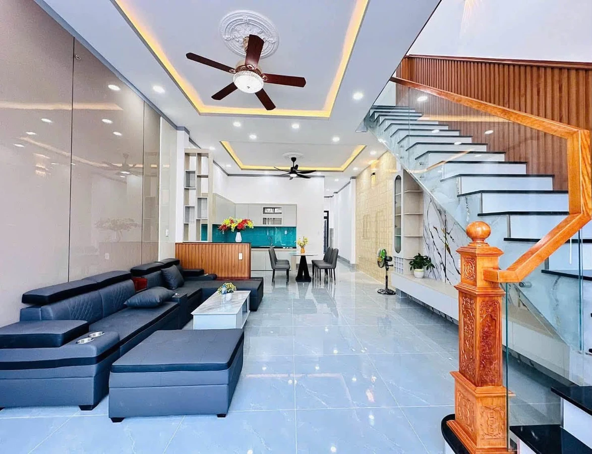 Bán nhà lầu 5x21m sổ hồng riêng, 3 phòng ngủ, KP3 Trảng Dài, Biên Hòa - Ảnh thu nhỏ 2