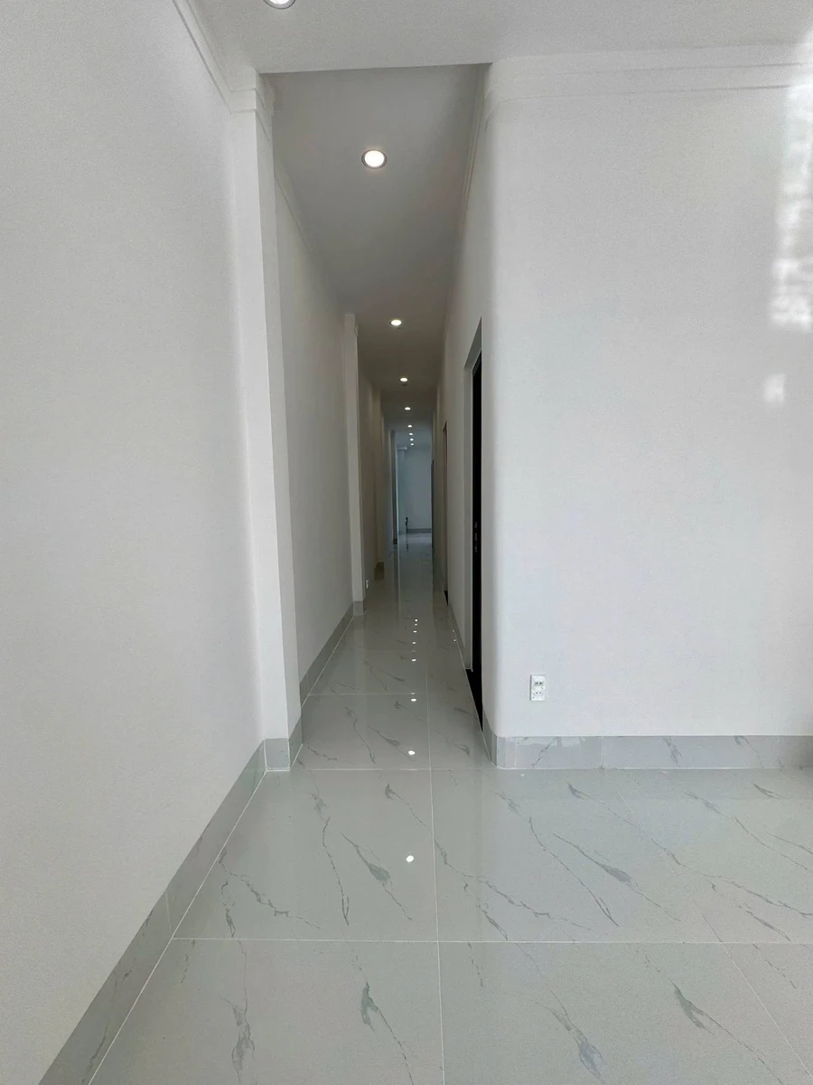 Bán nhà 110m² 3 phòng ngủ gần KCN Thạnh Lộc giá 1 tỷ 590 - Ảnh thu nhỏ 4