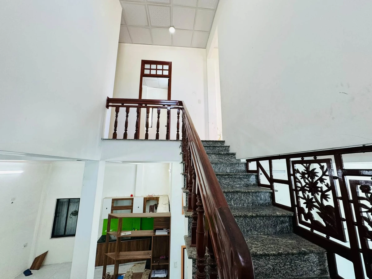 Bán nhà 2 tầng mặt tiền đường Nguyễn Chánh, 97m2, 3 phòng ngủ, Quảng Ngãi - Ảnh thu nhỏ 4