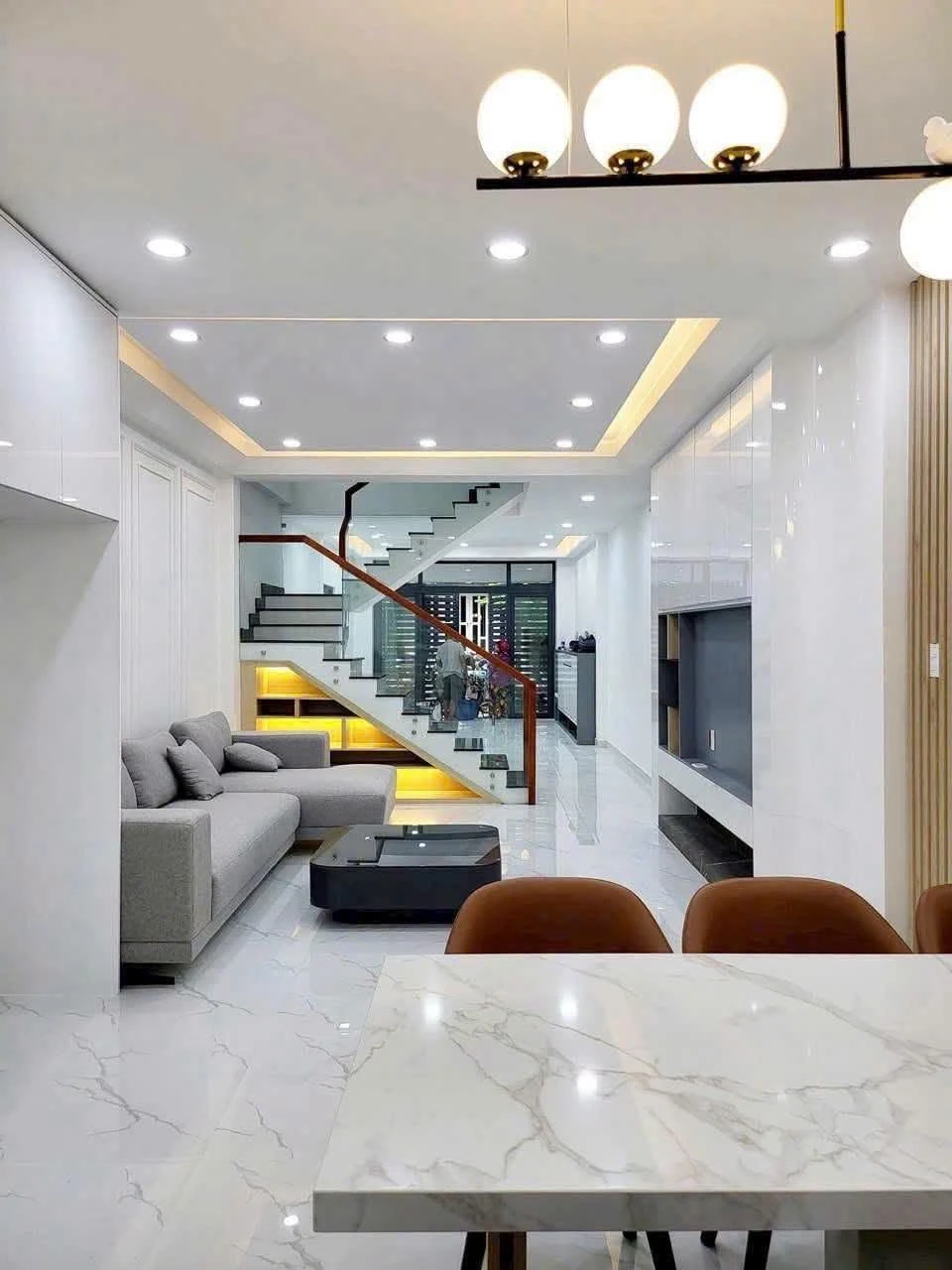 Bán nhà Hóc Môn 100m² 3 phòng ngủ gần Chợ Ba Bầu 5.2 tỷ - Ảnh 1