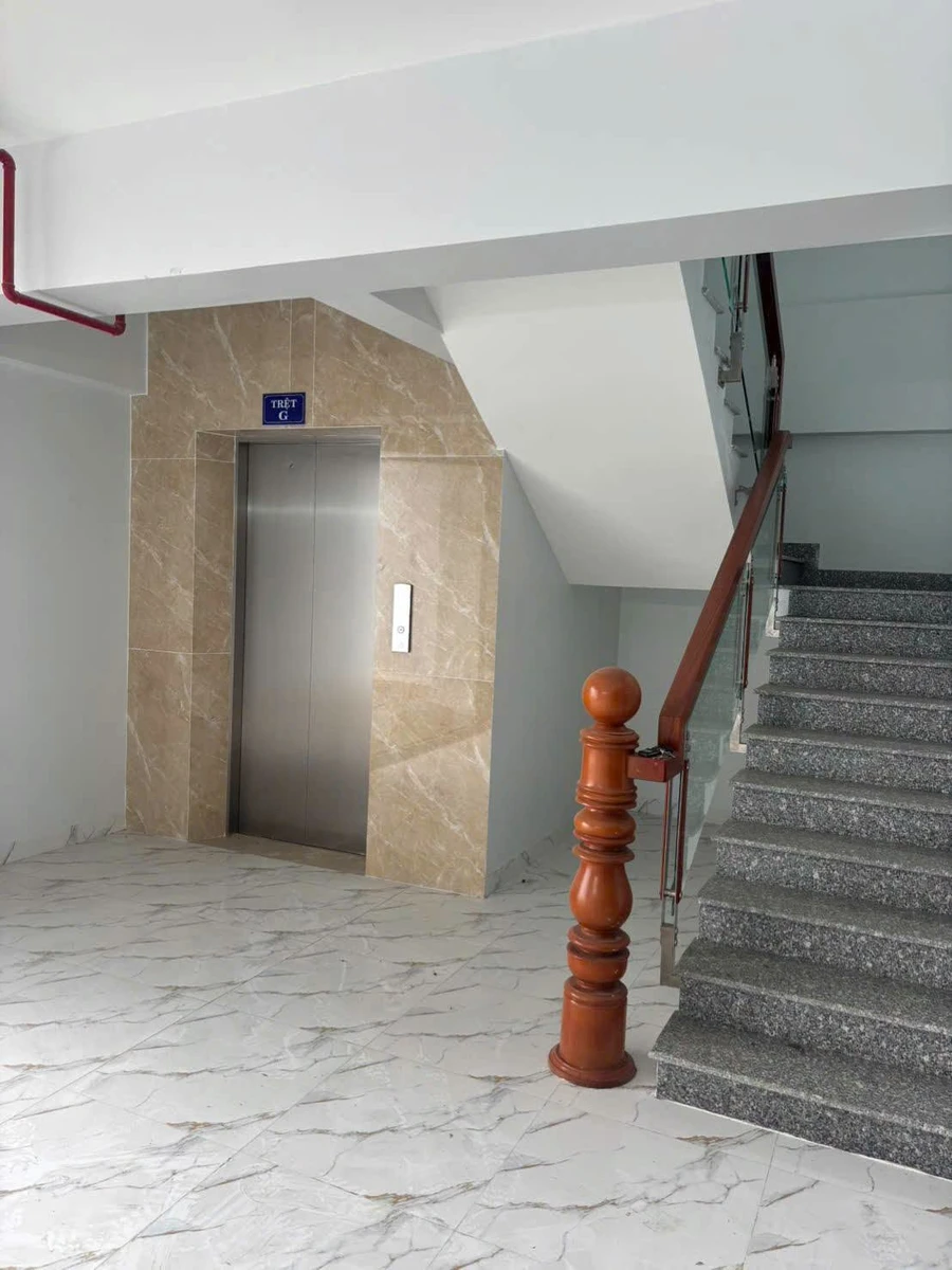 Cho thuê tòa nhà mặt tiền 750m² Tân Uyên Bình Dương - Ảnh thu nhỏ 3