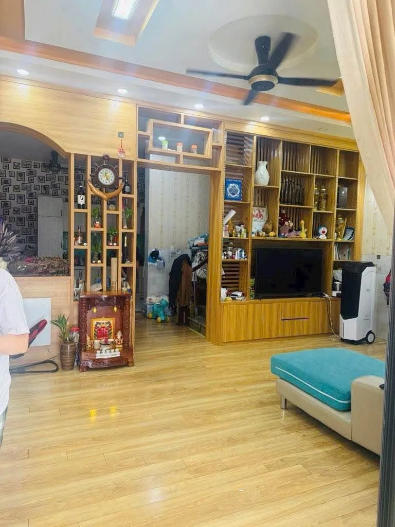 Bán nhà 3 tầng 80m2 Đinh Phong Phú Quận 9 - Ảnh 1