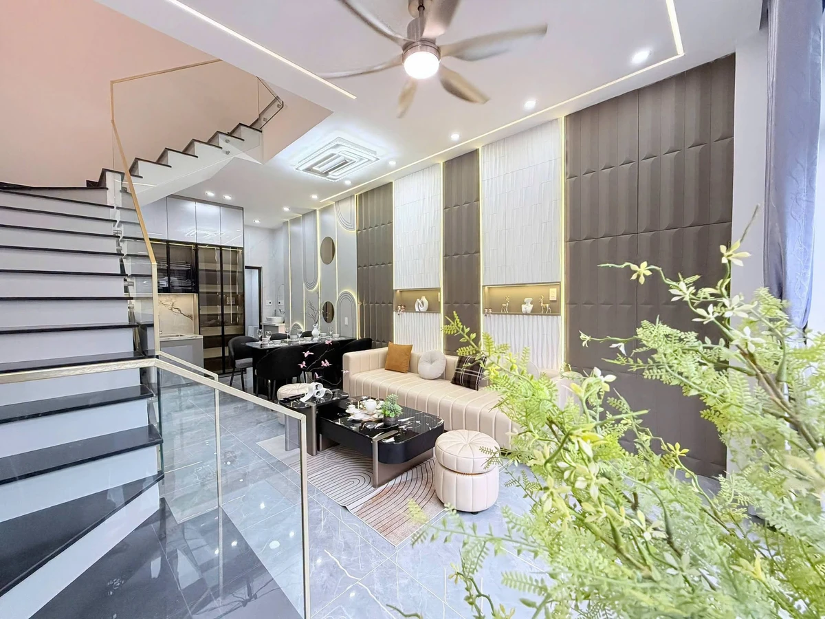 Bán nhà 3 tầng 180m² Thái Thị Bôi 5 tỷ 600 - Ảnh thu nhỏ 5