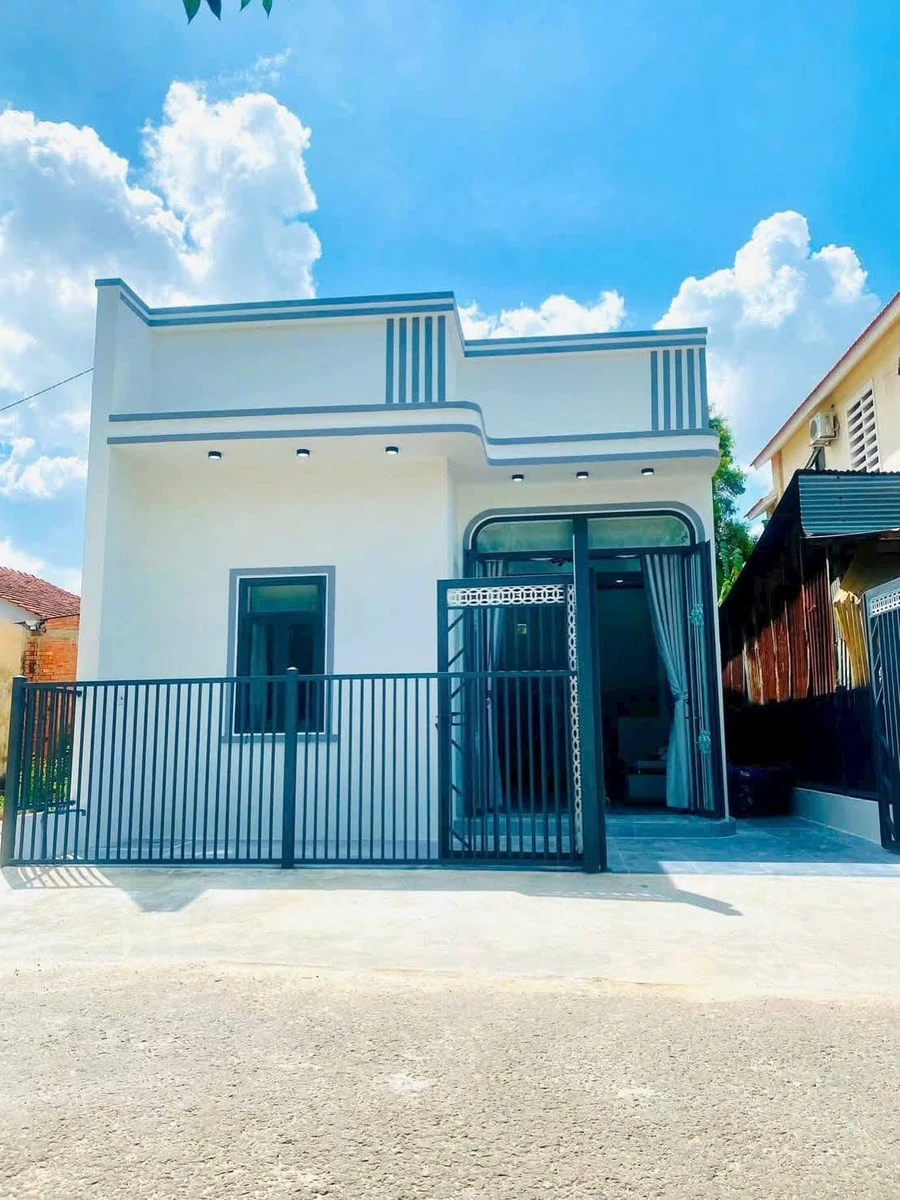 Bán nhà 2 phòng ngủ 60m² 979 triệu gần chợ Long Hoa Tây Ninh - Ảnh 1