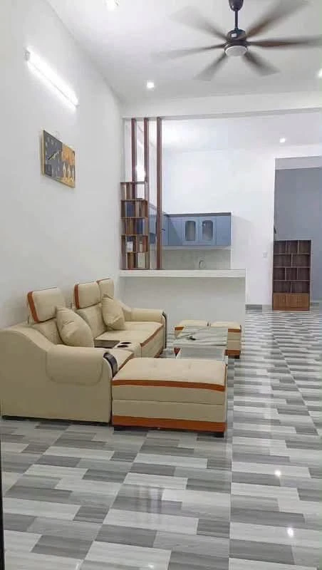 Bán nhà 2 tầng 99m2 3 PN Bà Triệu Quận 1 - Ảnh thu nhỏ 2