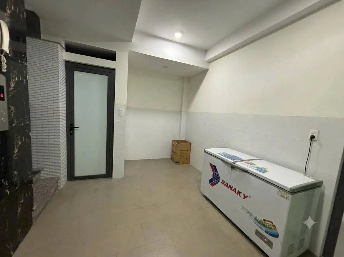 Bán nhà 5 tầng góc 2 mặt tiền 262m² Thủ Đức 9,8 tỷ - Ảnh thu nhỏ 3