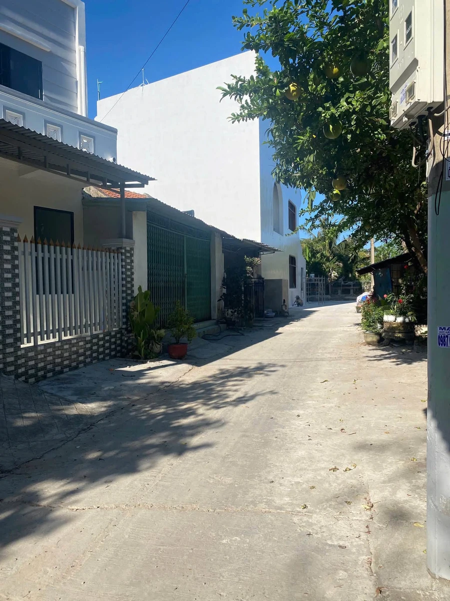 Bán nhà phố 62.4m² 2 phòng ngủ Lý Tự Trọng Quận 1 - Ảnh 1