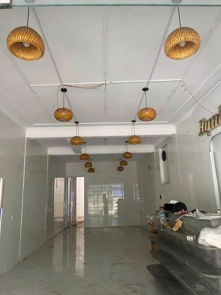 Cho thuê nhà 2 tầng 140m² gần chợ Vinh, Quận 12, 7 triệu/tháng - Ảnh 1