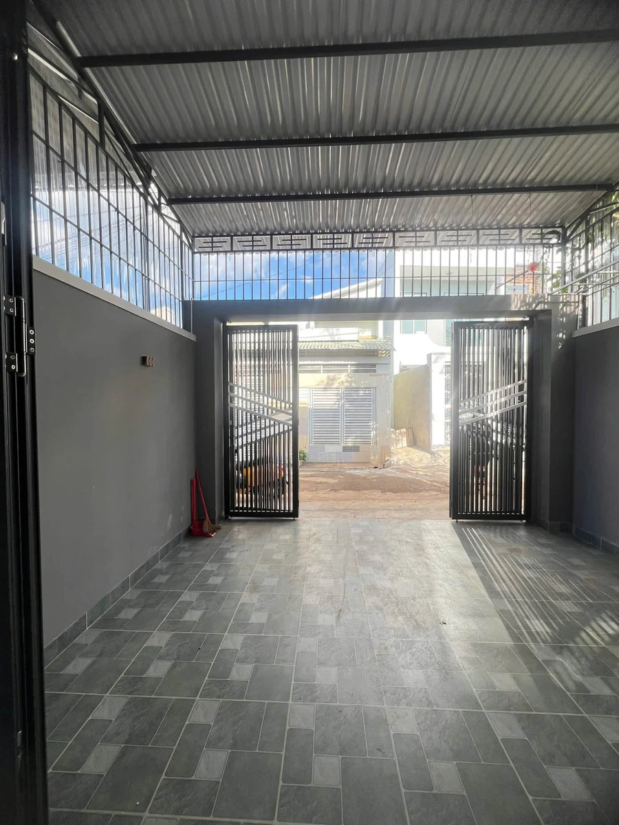 Bán nhà riêng 90m2, 2PN, khu Cô Bắc Pleiku, 1 tỷ 680 tr - Ảnh thu nhỏ 2