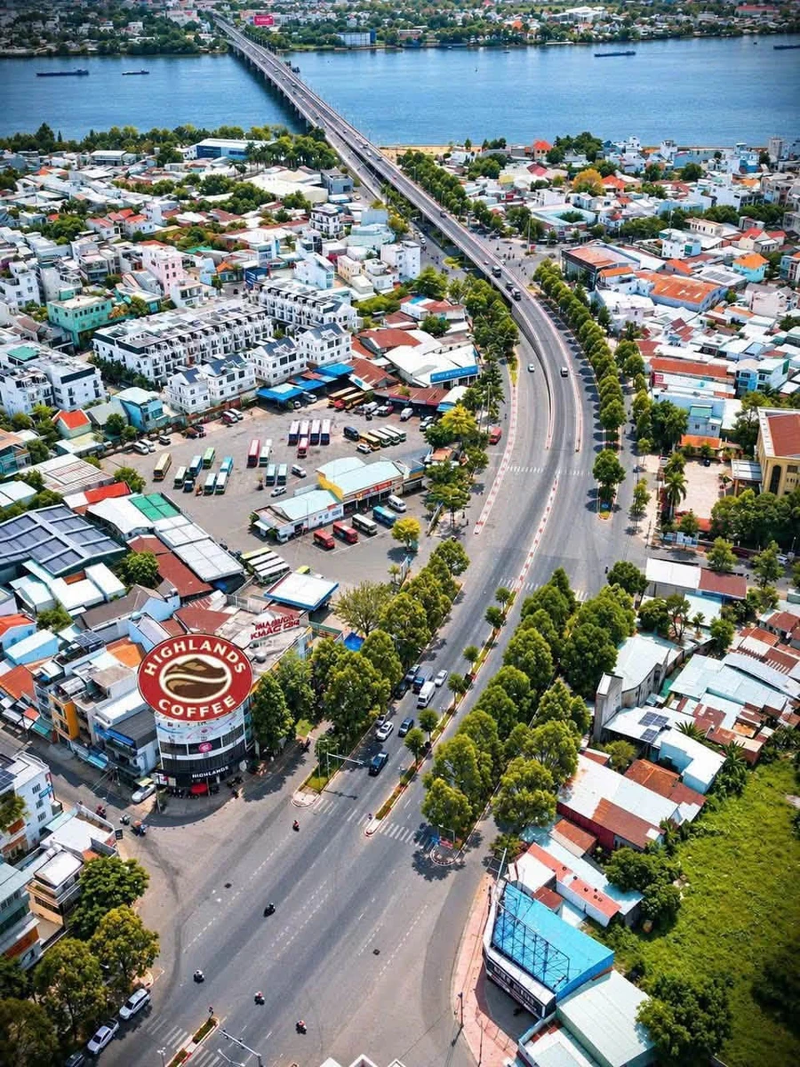Bán biệt thự góc 2 mặt tiền 262m2, 7PN, Hồ Văn Đại - Ảnh thu nhỏ 2