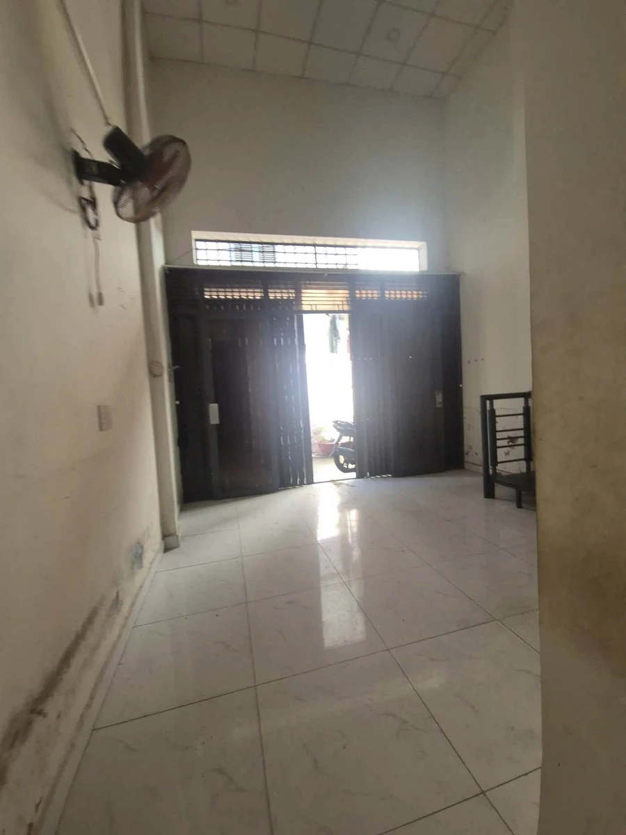 Bán nhà hẻm 4m Trần Thị Báo, Tân Phú, 4,1x11m, giá 4,45 tỷ - Ảnh thu nhỏ 2