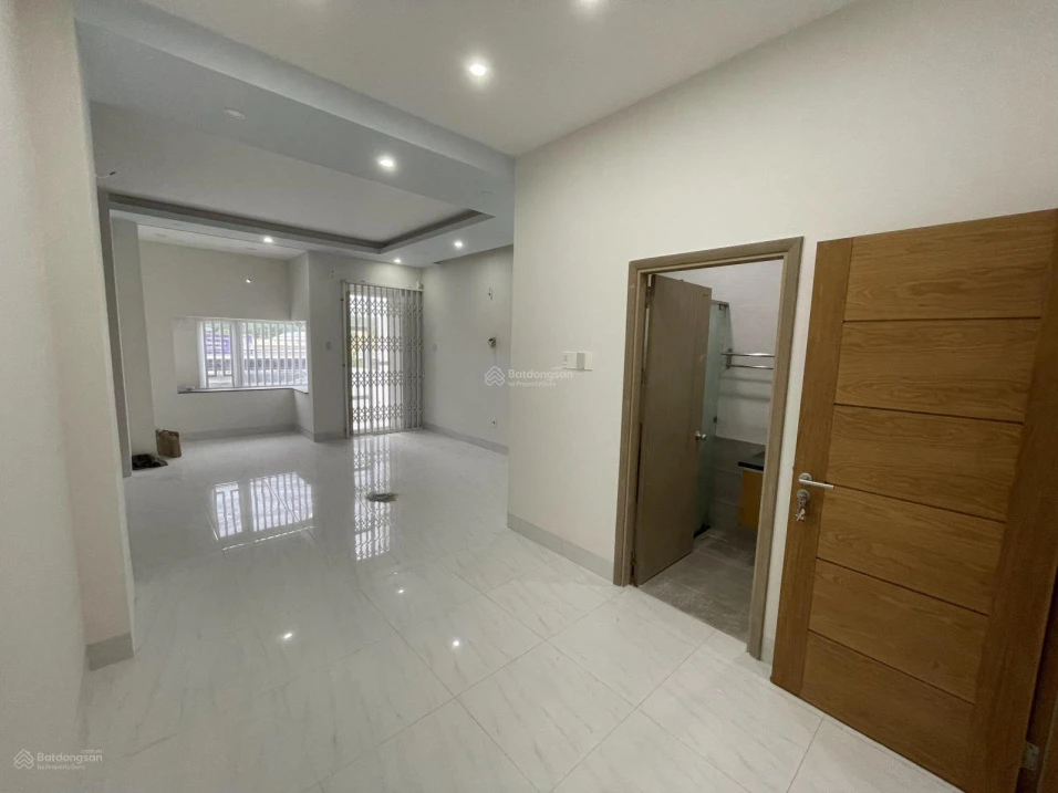 Bán gấp nhà 01 trệt 03 lầu mặt tiền Đường Ninh Bình - P2 - Bạc Liêu giá: 5 tỷ 500 (Thương lượng) - Ảnh thu nhỏ 2