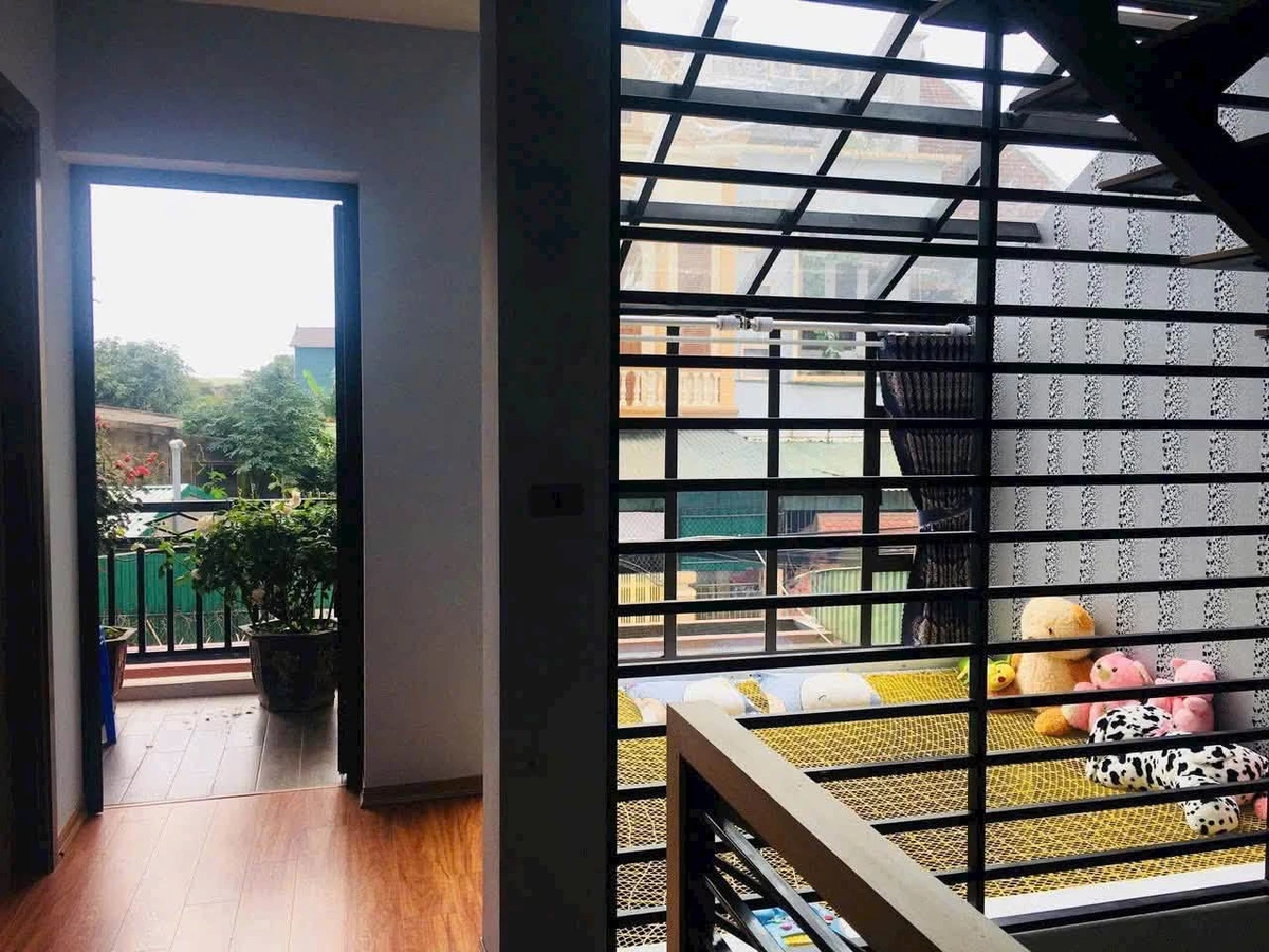 Bán nhà 3.5 tầng 100m2 mặt đường Cao Xuân Dục 7 tỷ - Ảnh thu nhỏ 3