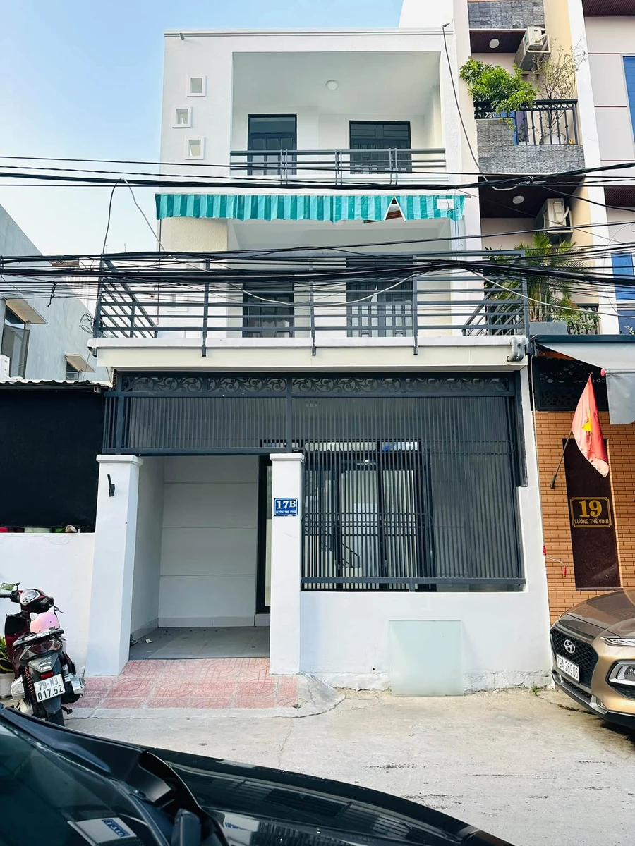 Bán nhà 3 tầng mặt tiền Lương Thế Vinh Nha Trang 65.8m2 7 tỷ - Ảnh 1