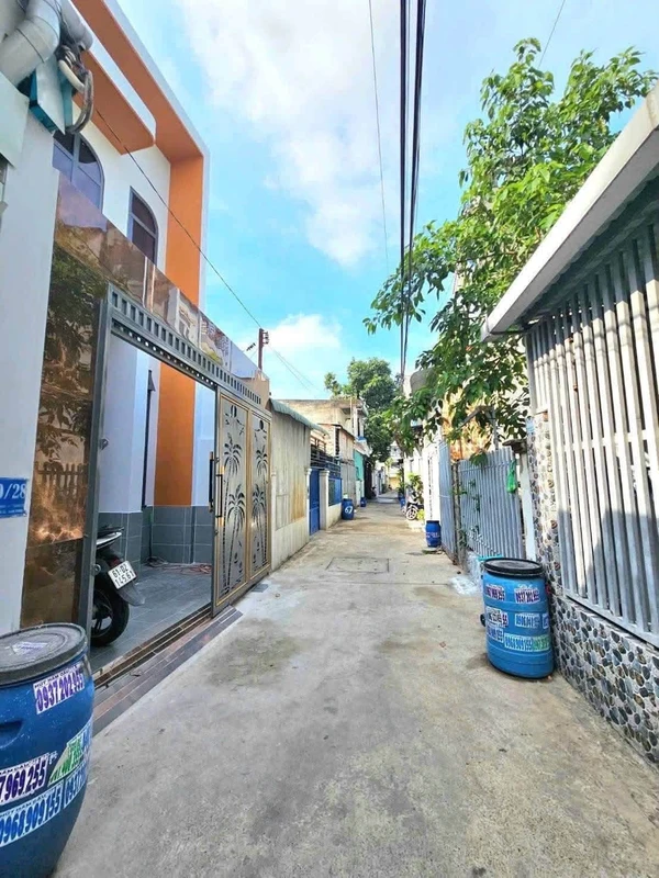 Bán nhà hẻm Nguyễn Du 60m² 3PN, 4,299 tỷ, Phường Dĩ An, TP. Dĩ An, Bình Dương