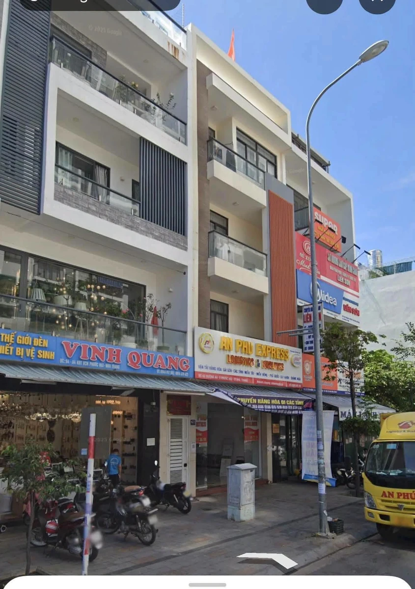 Bán nhà 4 tầng mặt tiền 131,7m² Nha Trang - Ảnh thu nhỏ 2