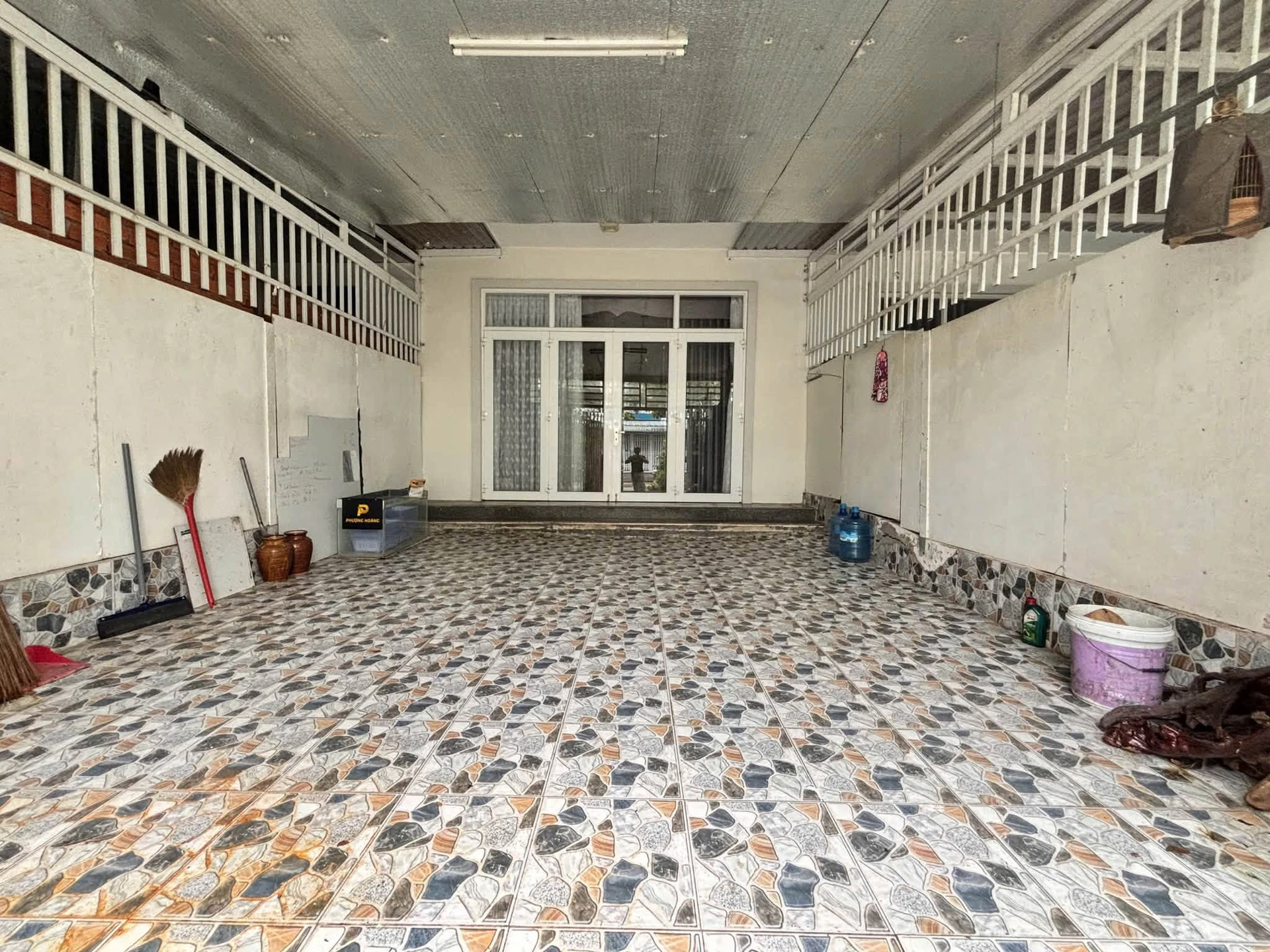 Bán nhà 2 phòng ngủ 100m² đường Nguyễn Văn Nguyễn, Quận 12 - Ảnh 1