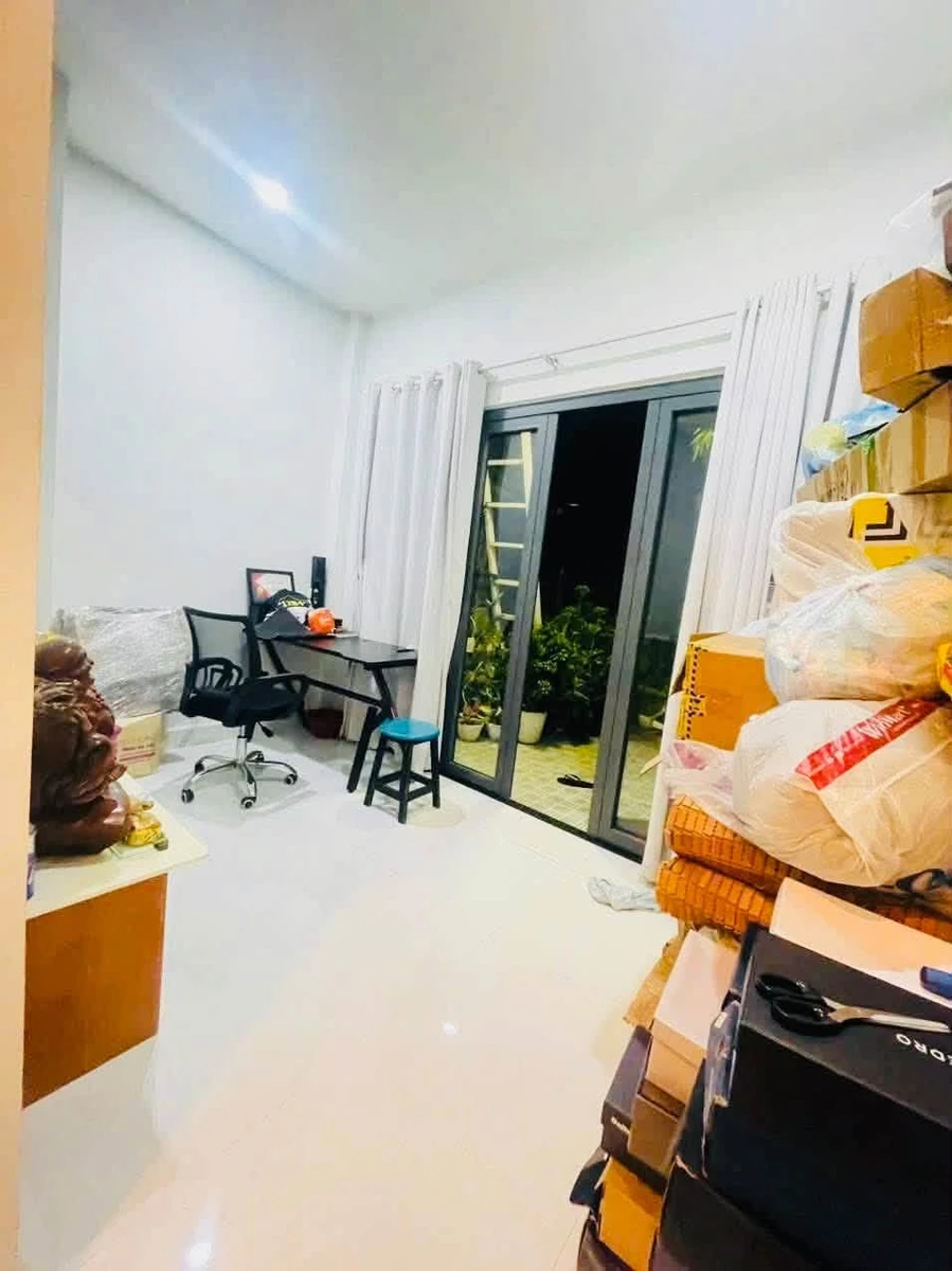 Nhà mới 3 tầng 4PN 132m² Phước Long B giá 4,6 tỷ - Ảnh thu nhỏ 2