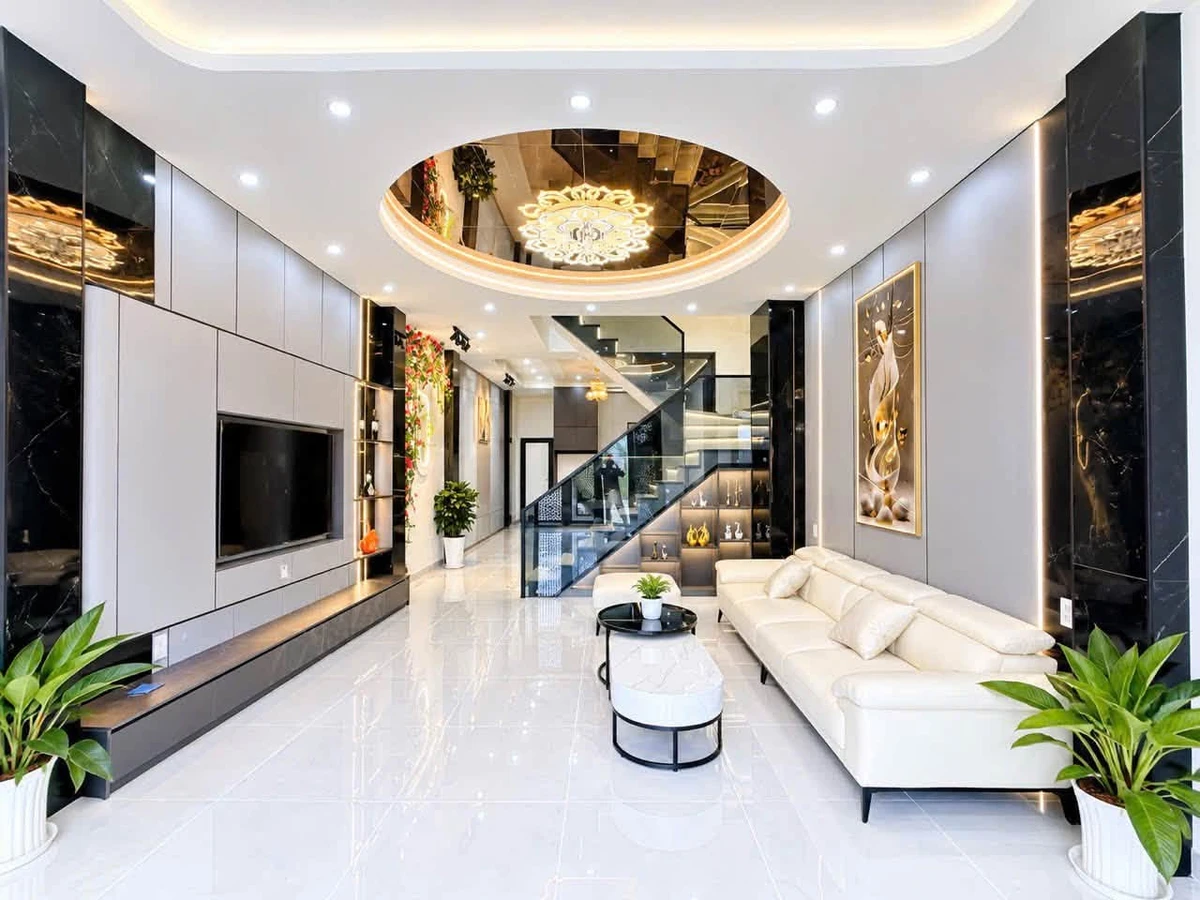 Bán nhà 3PN đối diện công viên 100m² Rạch Giá 4.6 tỷ - Ảnh thu nhỏ 2
