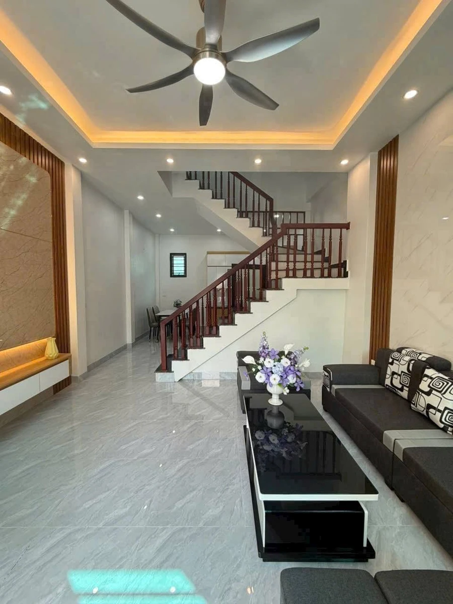 Bán nhà 3 tầng 45m² đường Tự Đoài Hải Phòng, 2.2 tỷ - Ảnh thu nhỏ 2