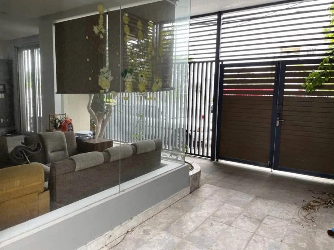 Bán biệt thự mặt tiền Ngô Quyền, 190m2, 4 PN, Quận 1 - Ảnh 1