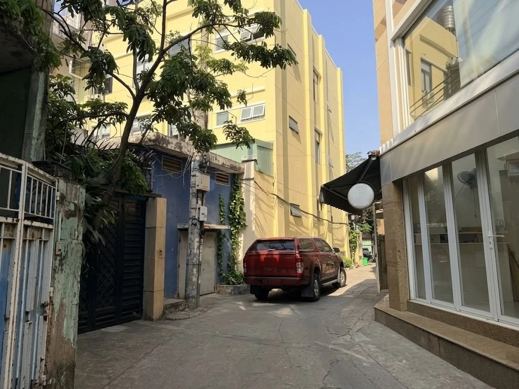 Bán nhà phố 55m² 4PN sát Landmark 81, Bình Thạnh, 7.85 tỷ - Ảnh thu nhỏ 2